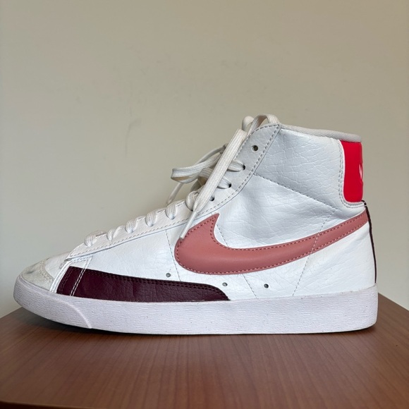 Nike Blazer Mid '77 Sneakers White Pink Burgundy Leather High Tops Women 9.5 - Picture 3 of 9